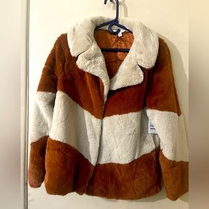 NWT Rustic orange and white faux fur coat 🧡